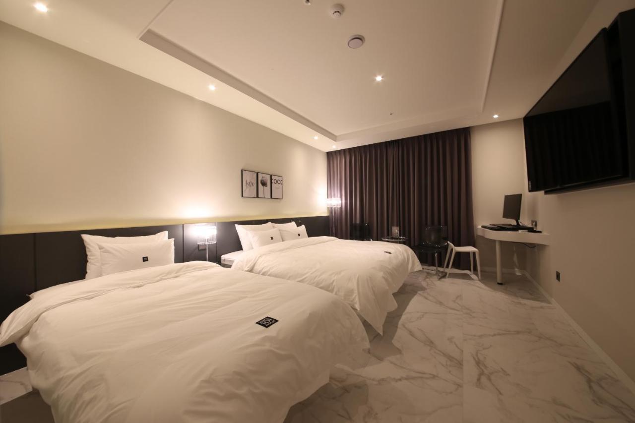 Zam101 Hotel Gimhae Buitenkant foto