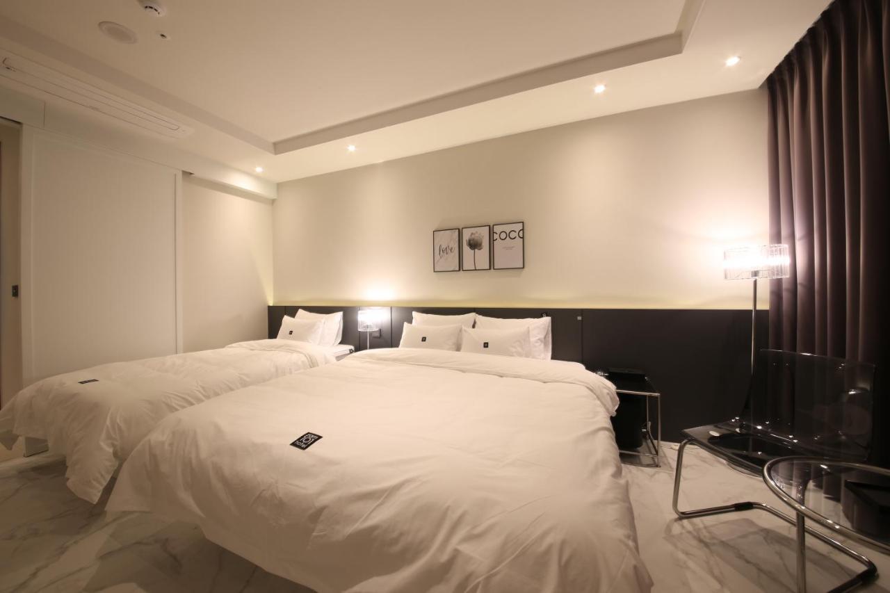 Zam101 Hotel Gimhae Buitenkant foto