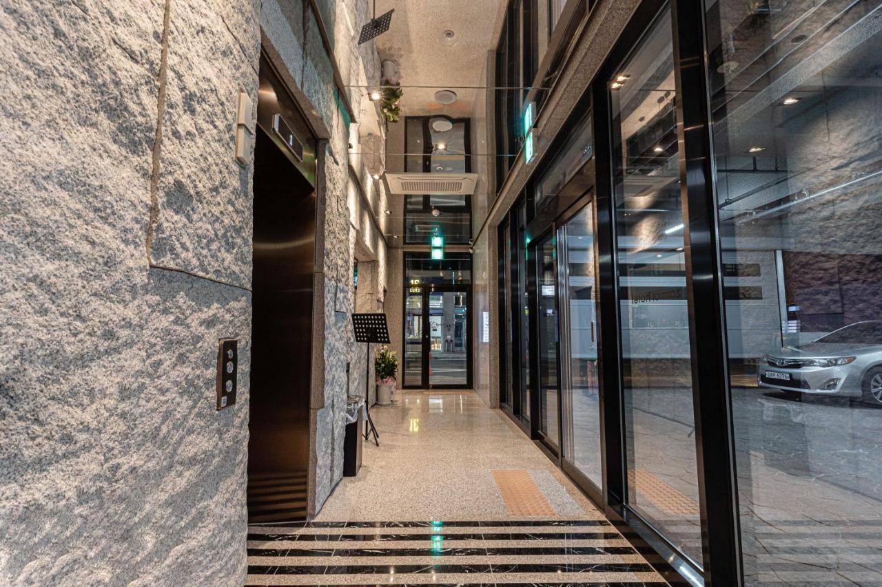 Zam101 Hotel Gimhae Buitenkant foto