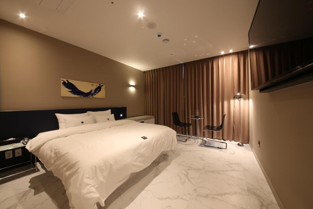 Zam101 Hotel Gimhae Buitenkant foto
