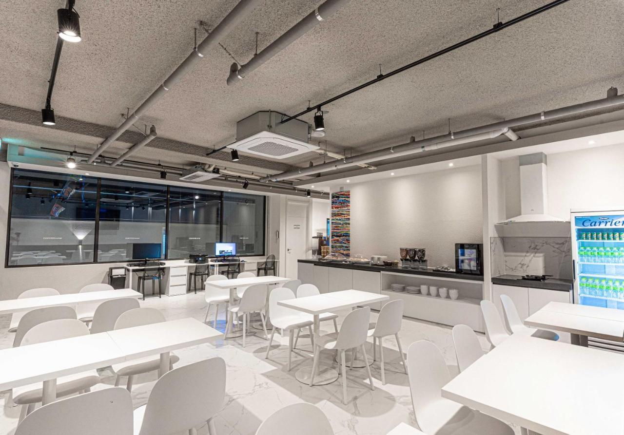Zam101 Hotel Gimhae Buitenkant foto