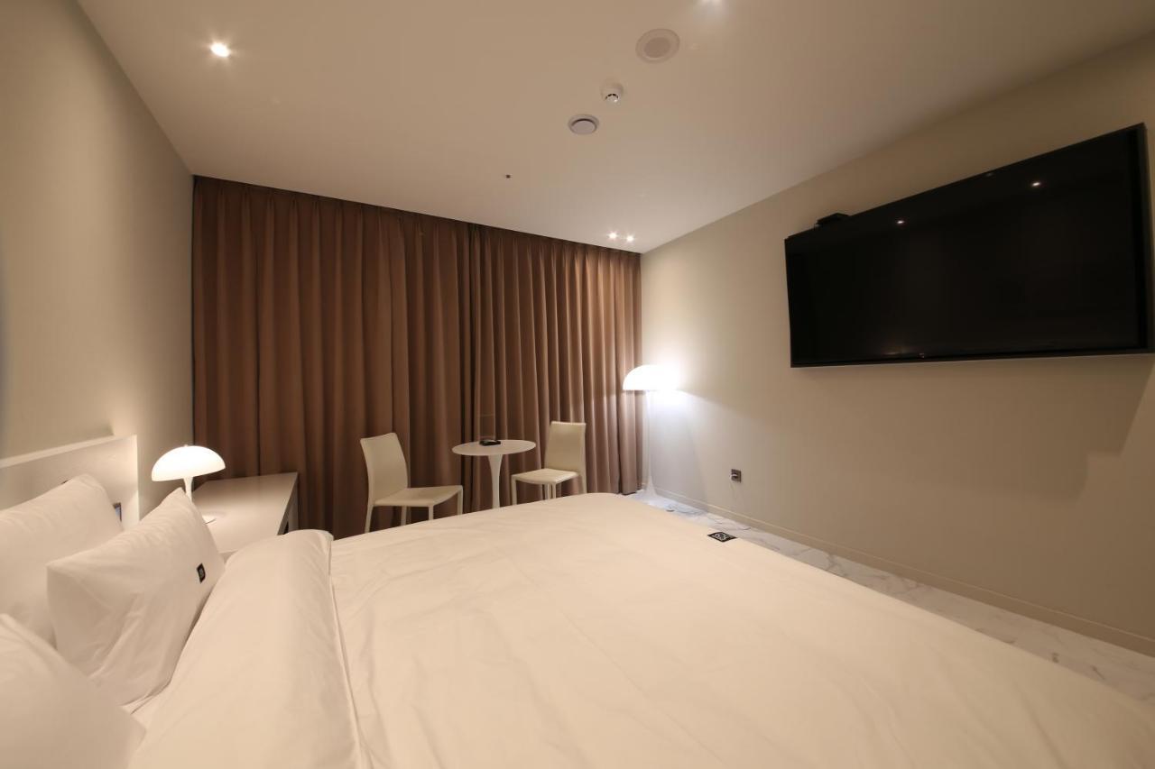 Zam101 Hotel Gimhae Buitenkant foto