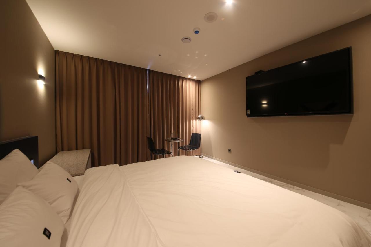 Zam101 Hotel Gimhae Buitenkant foto