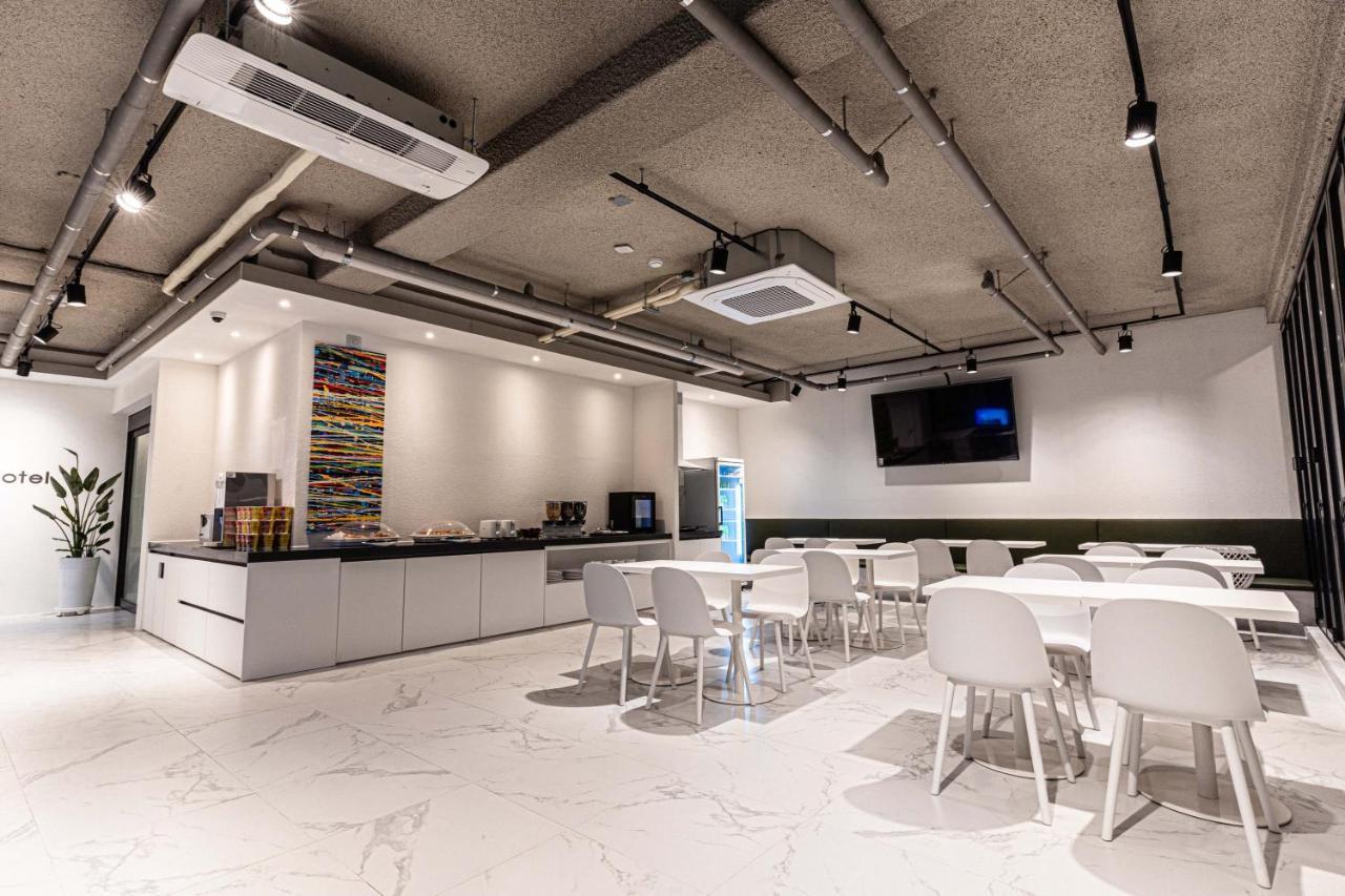 Zam101 Hotel Gimhae Buitenkant foto